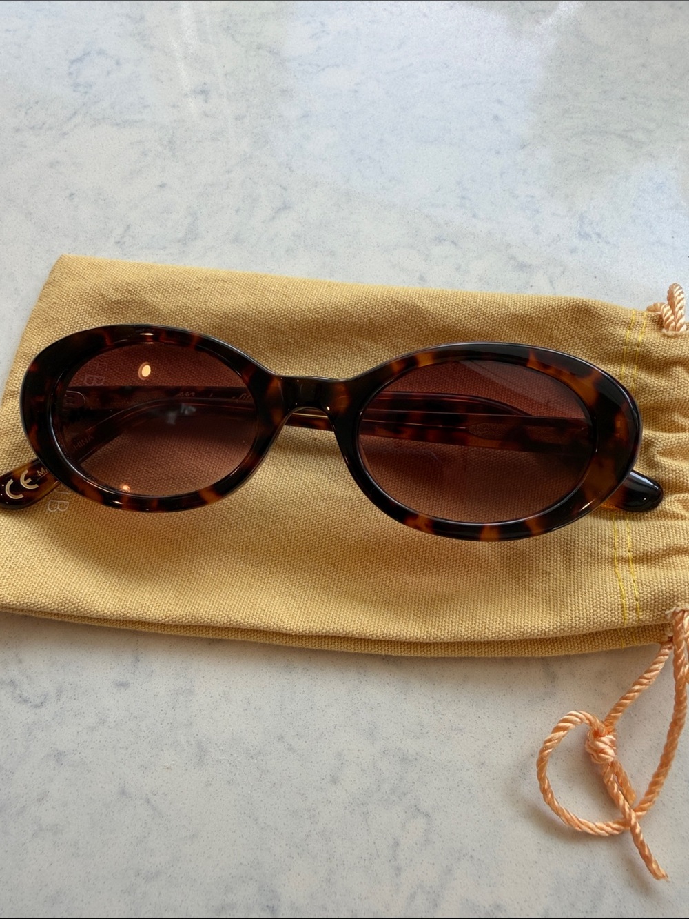 Madewell Russell Oval Sunglasses - Picture 8 of 10